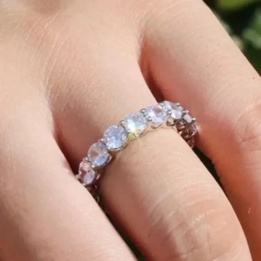 NEW ROUND DIAMOND 925 STERLING SILVER RING,CUTE RING, SHINY RING. - Picture 3 of 5